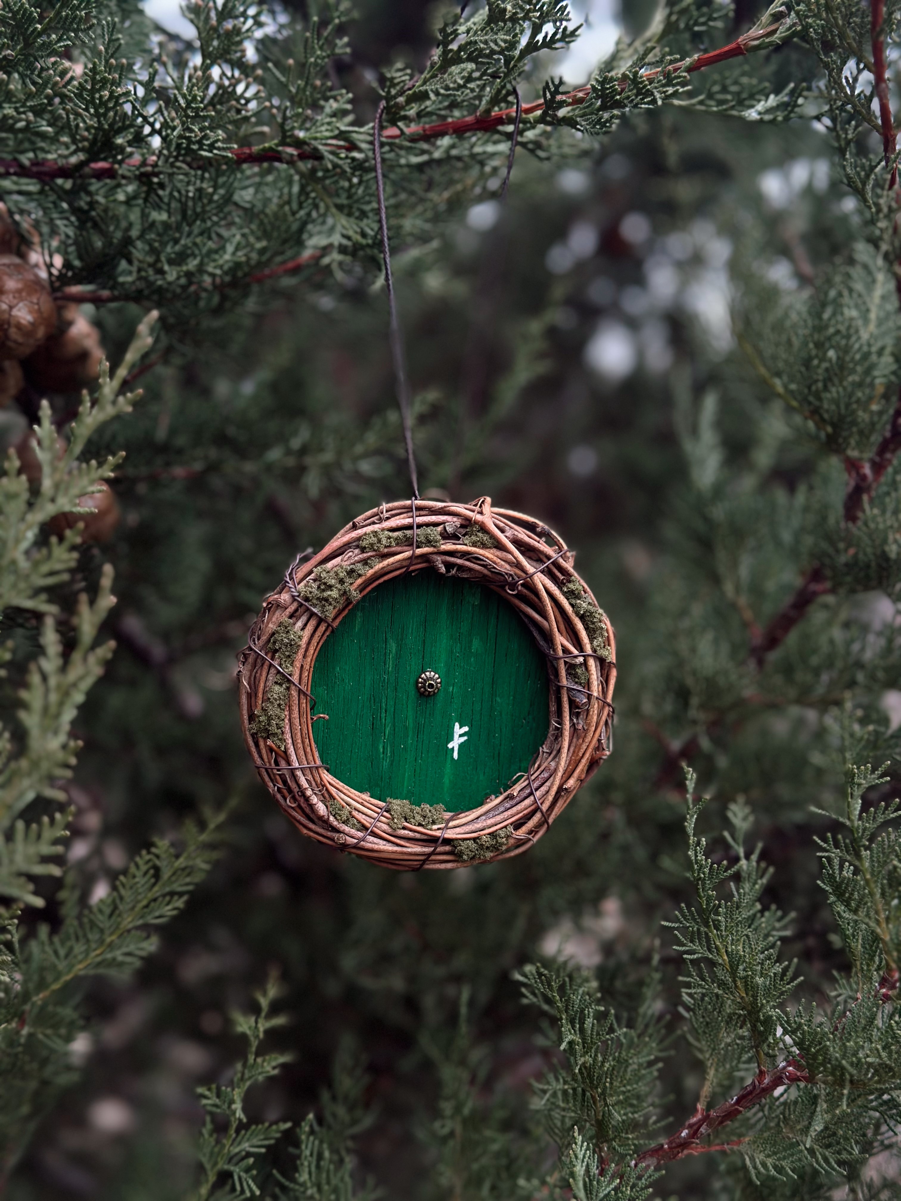 Christmas tree toy (miniature doors)